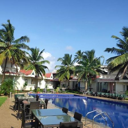 Regenta Resort, Varca Beach Exterior photo